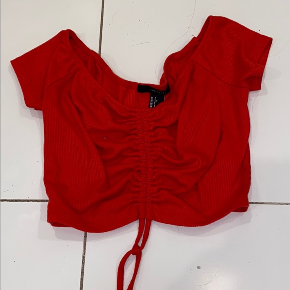 crop tee